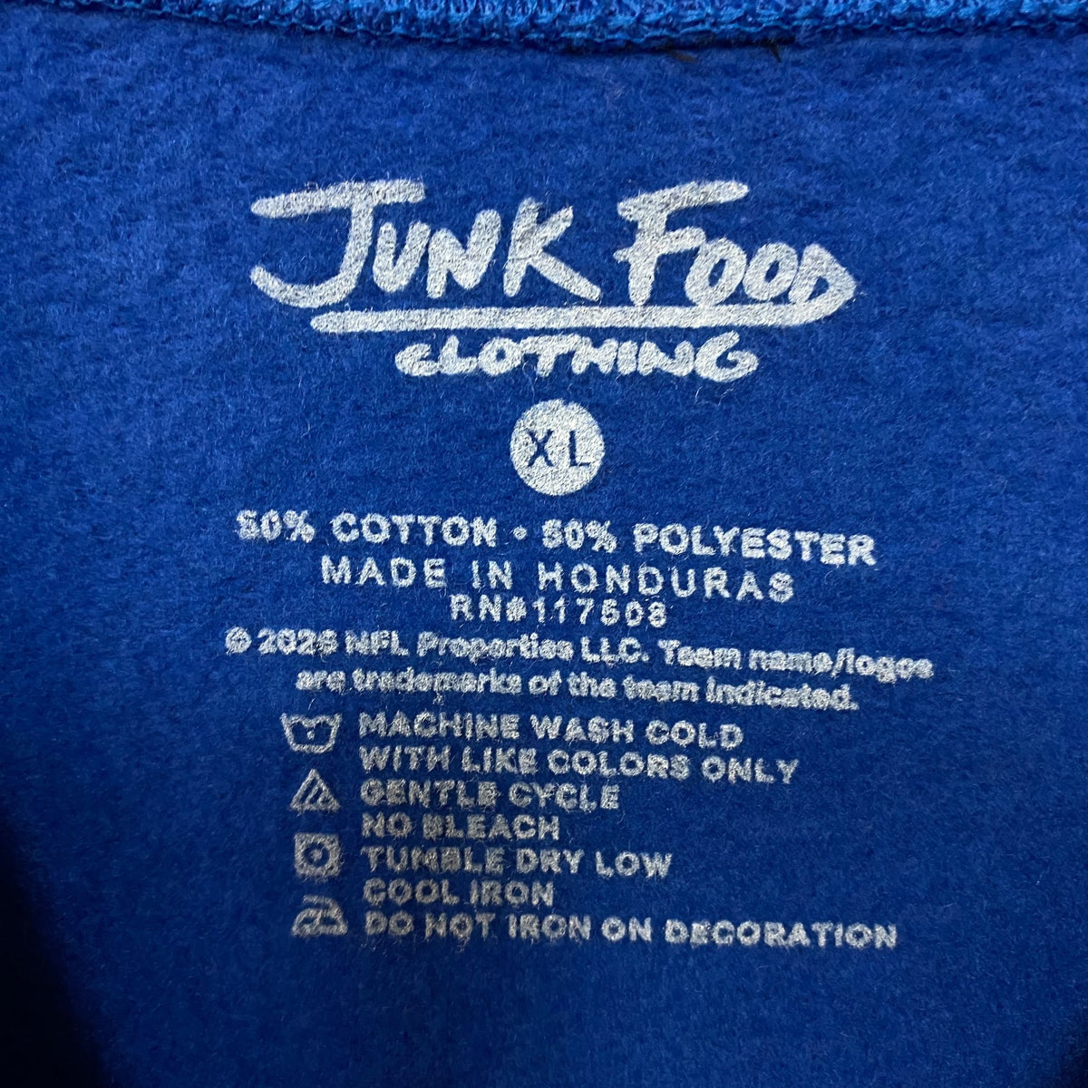 Junk Food Clothing New England Patriots Helmet Flea Market Crew Fleece XL