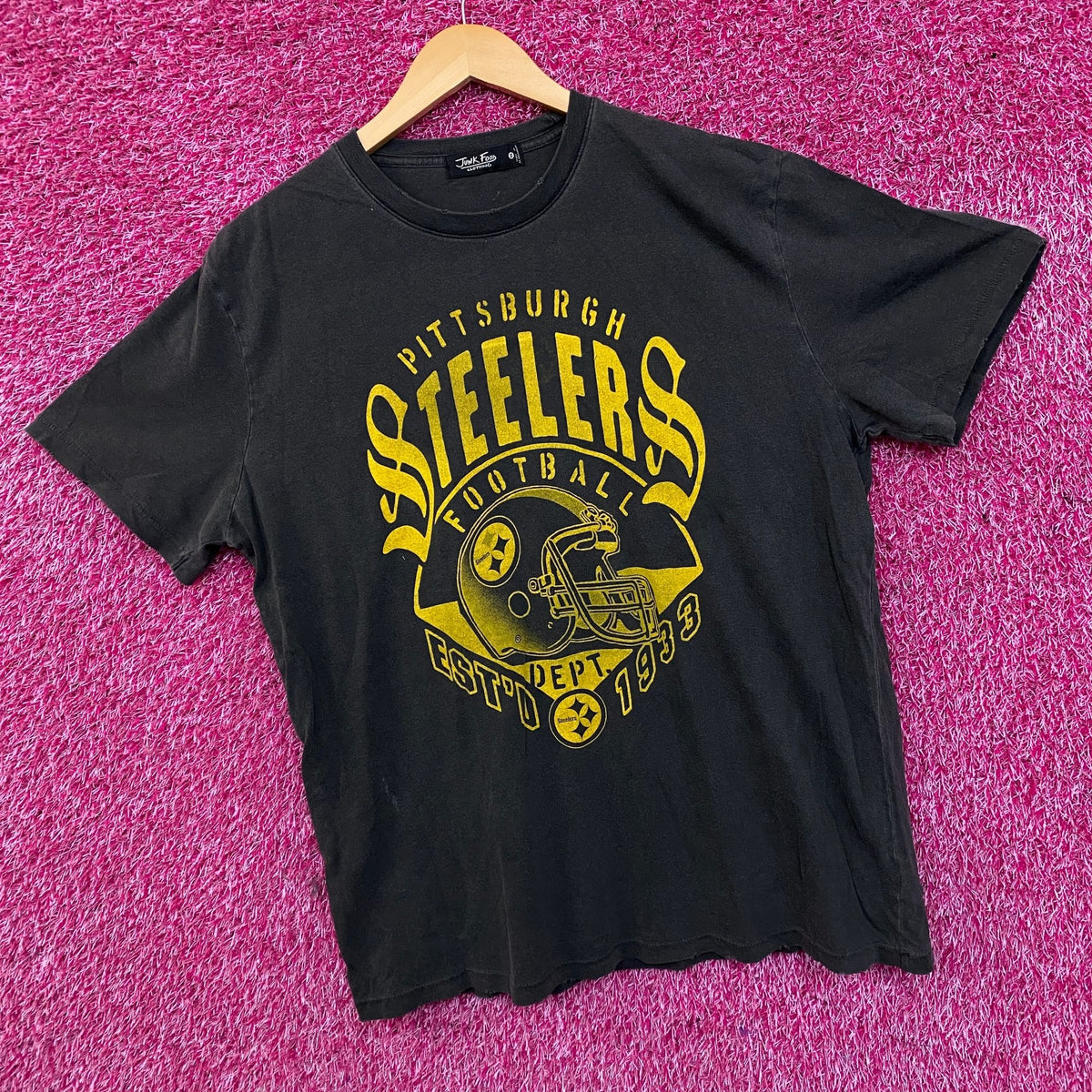 Pittsburgh Steelers Gridiron style Women's T-shirt size XL