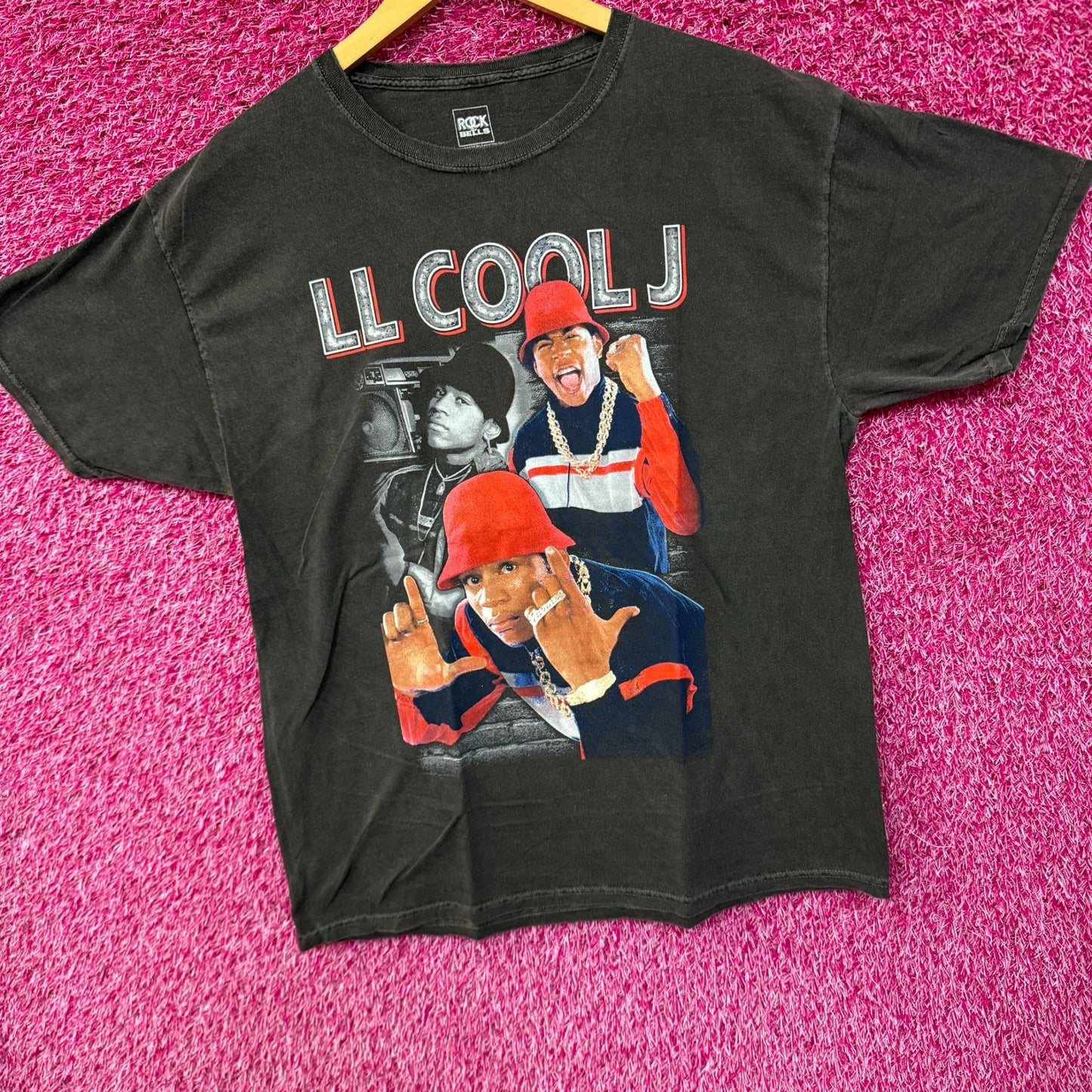 LL Cool J East Coast Rapper Collage Rock the Bells Rap Tee M