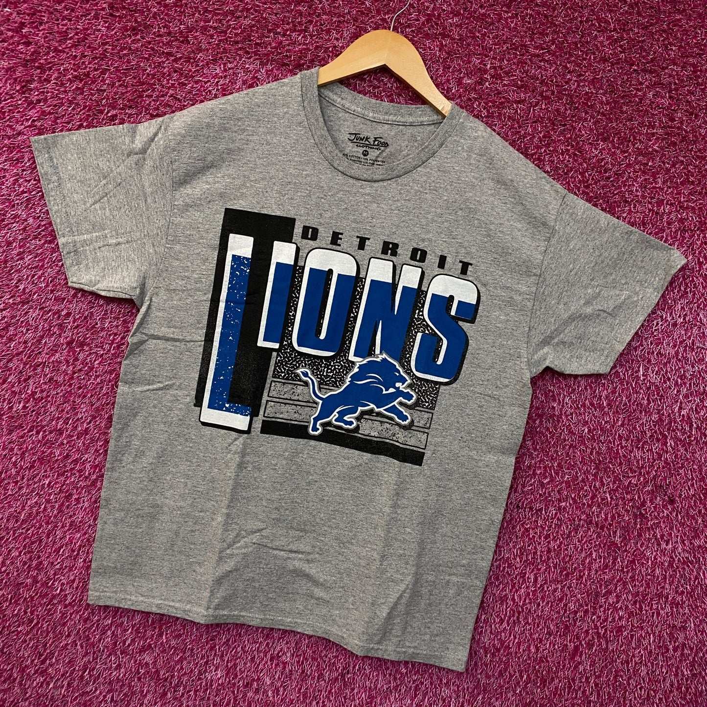 Junk Food Clothing NFL Detroit Lions Complete T-Shirt Medium