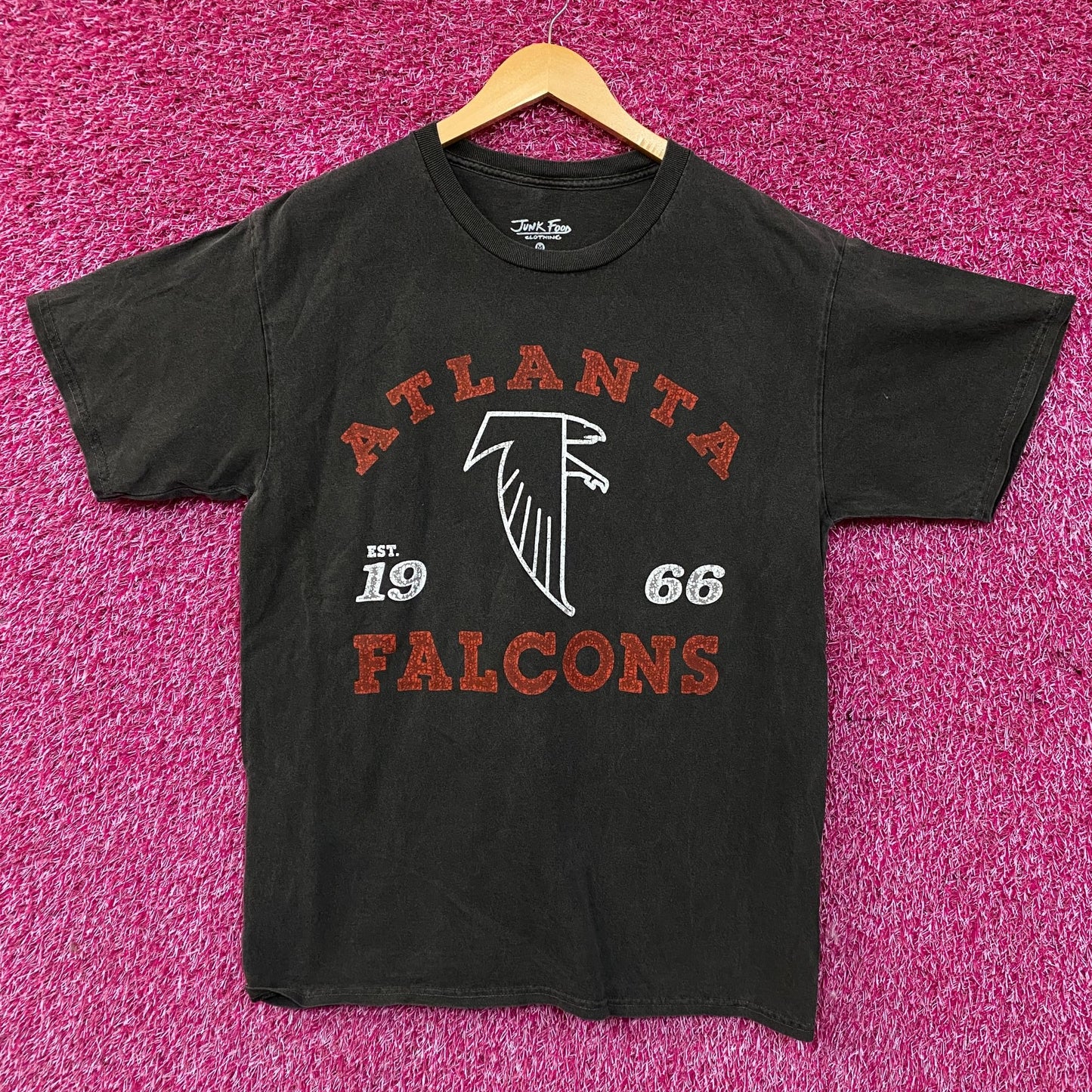 Junk Food Atlanta Falcons Graphic T-Shirt Medium