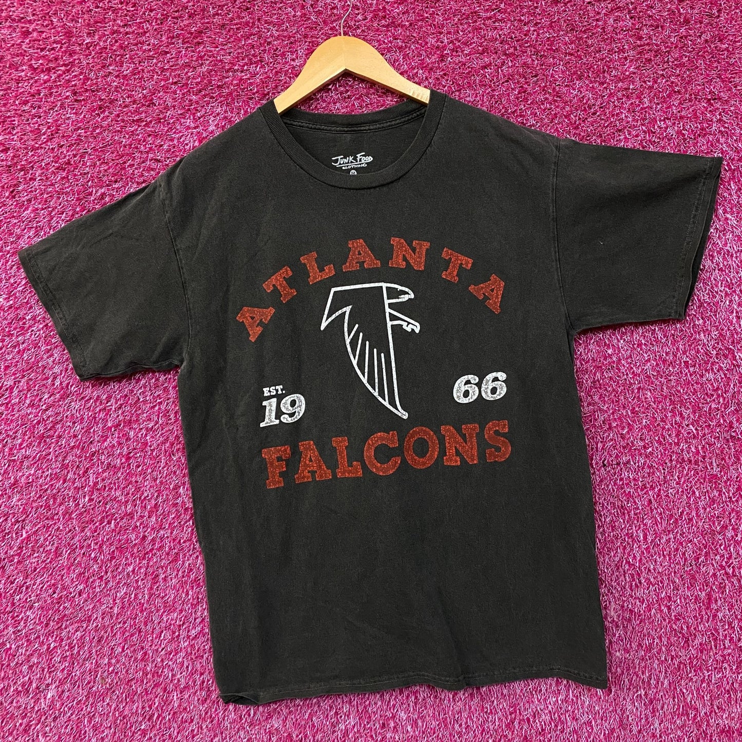 Junk Food Atlanta Falcons Graphic T-Shirt Medium