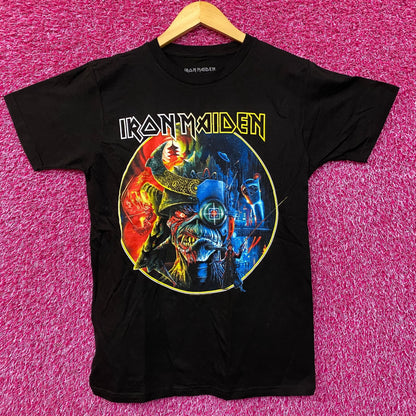 Iron Maiden The Future Past Tour '23 Circle Art T-Shirt Medium