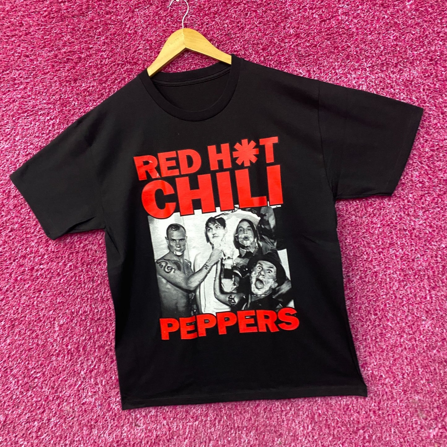 Red Hot Chili Peppers Band Graphic T-Shirt Large