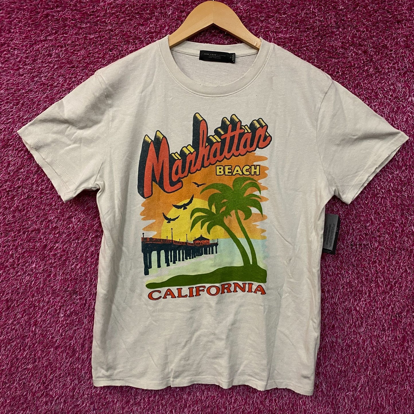 Junk Food Clothing Manhattan Beach Graphic T-Shirt Small