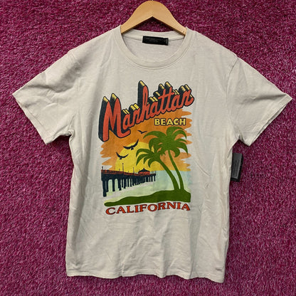 Junk Food Clothing Manhattan Beach Graphic T-Shirt Small
