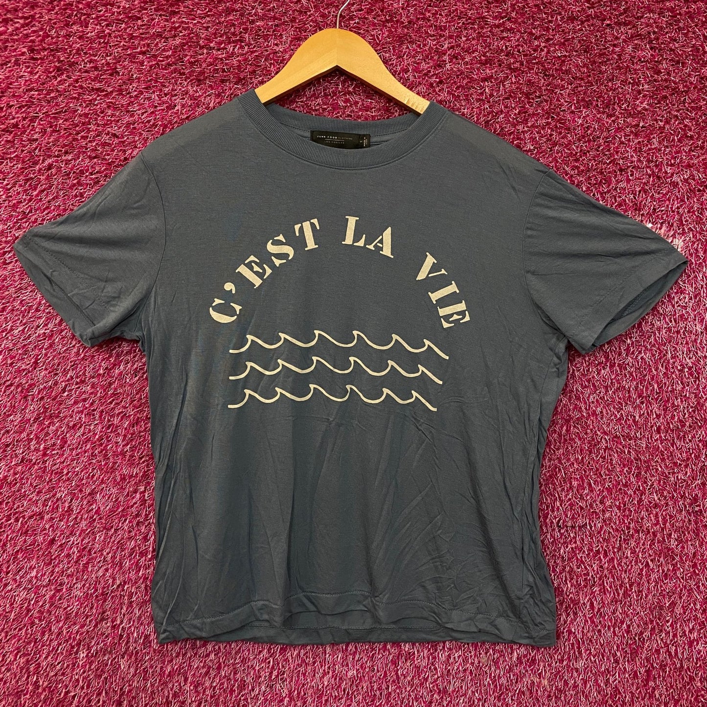 Junk Food Clothing C'est La Vie Vintage Tissue Women's Tee Small