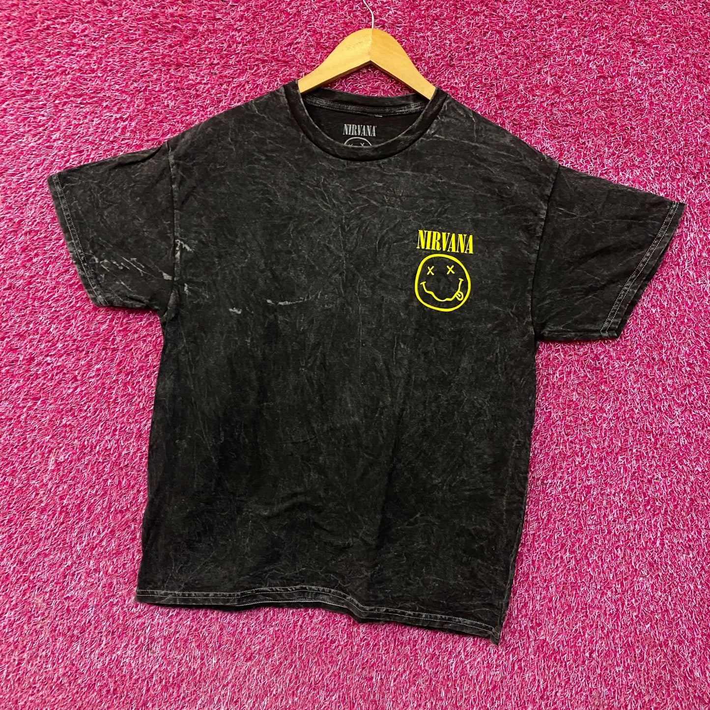 Nirvana Nevermind Smiley Grunge Band T-shirt Large