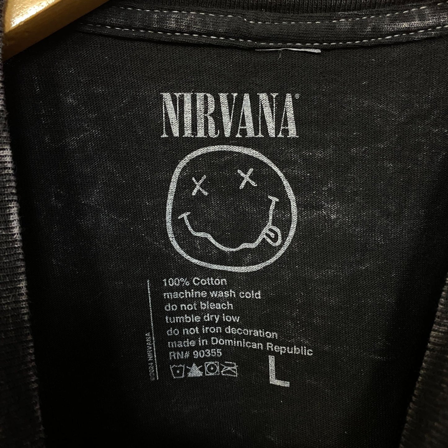 Nirvana Nevermind Smiley Grunge Band T-shirt Large