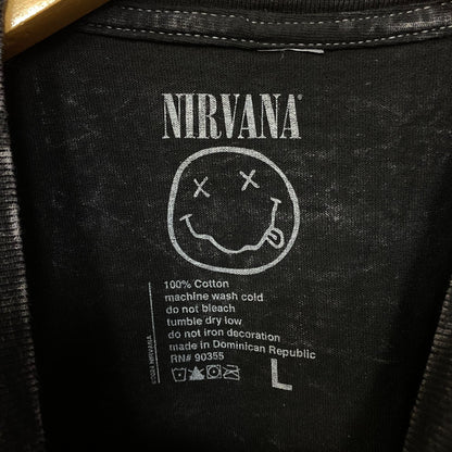 Nirvana Nevermind Smiley Grunge Band T-shirt Large
