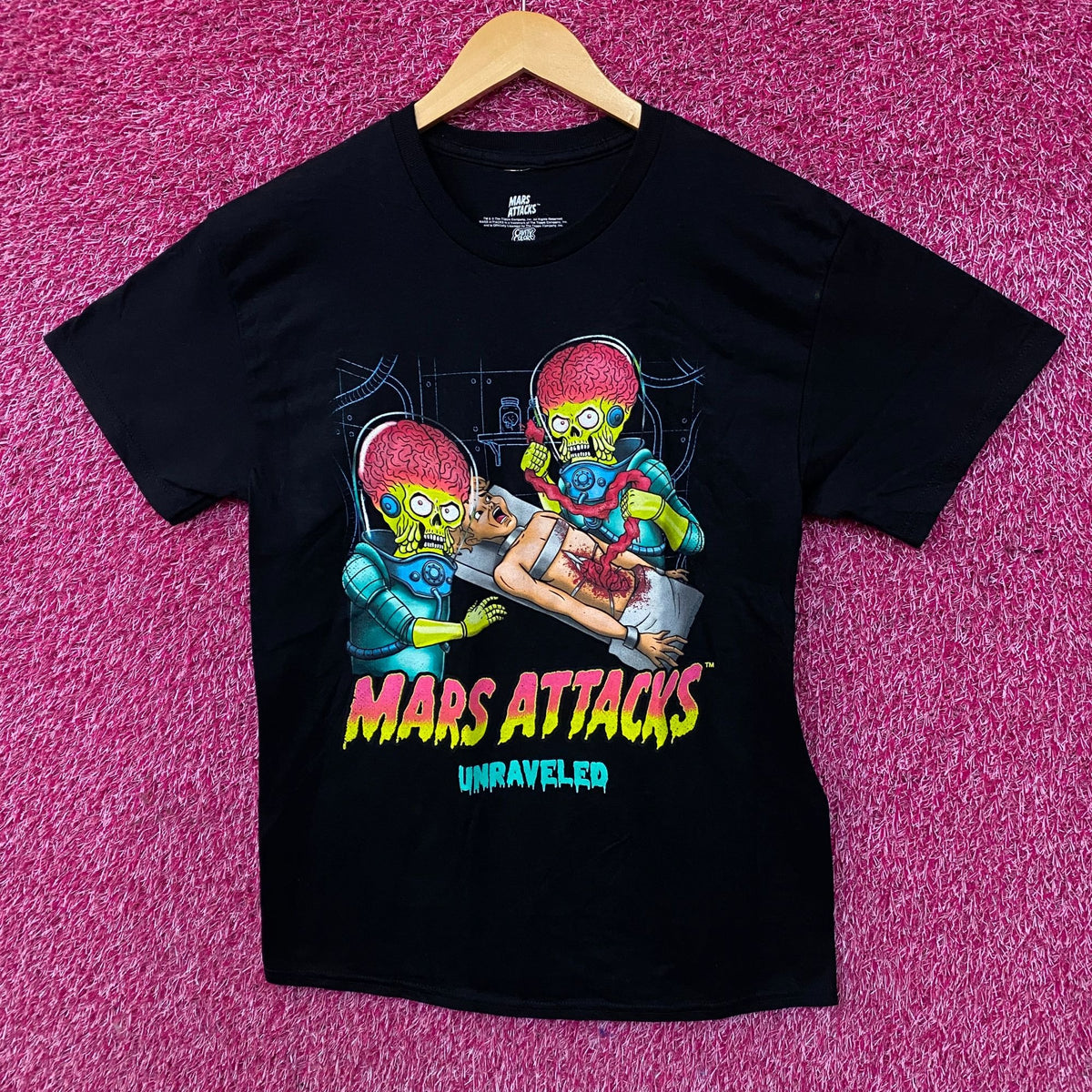 Mars Attacks "Unraveled" Graphic T-Shirt Medium