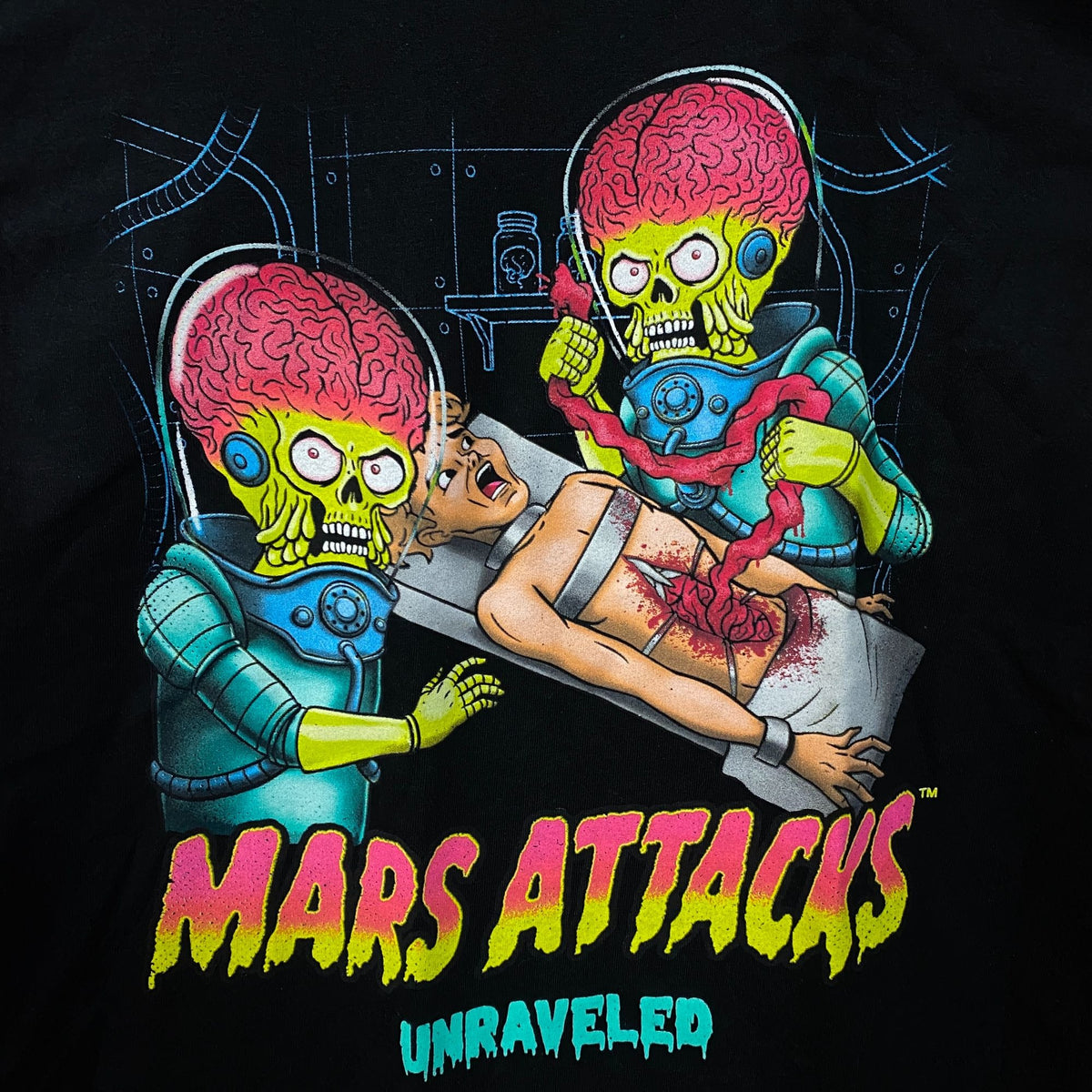 Mars Attacks "Unraveled" Graphic T-Shirt Medium