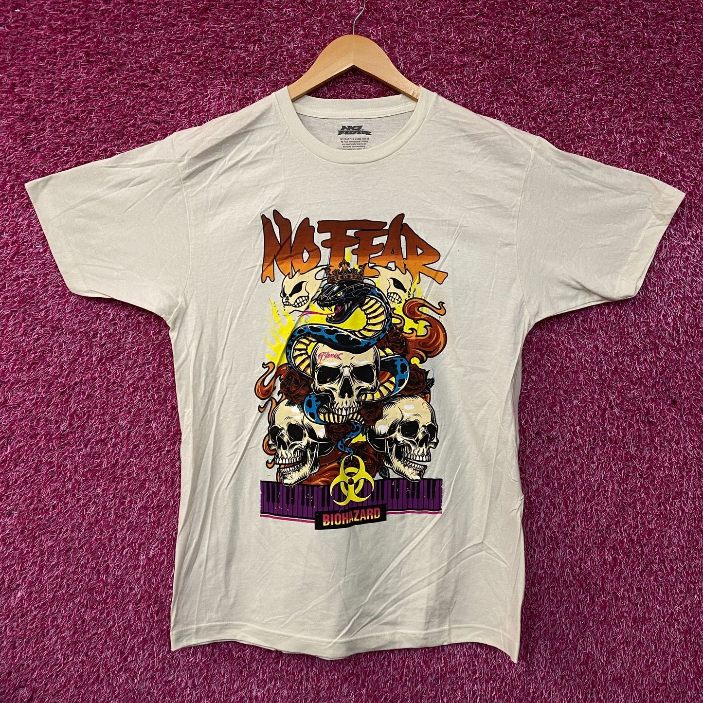 No Fear Biohazard Skulls, Snakes & Flames Graphic T-Shirt Large
