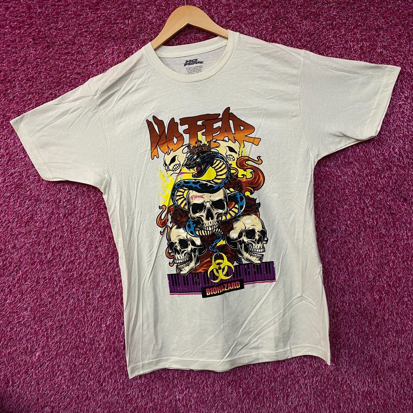 No Fear Biohazard Skulls, Snakes & Flames Graphic T-Shirt Large