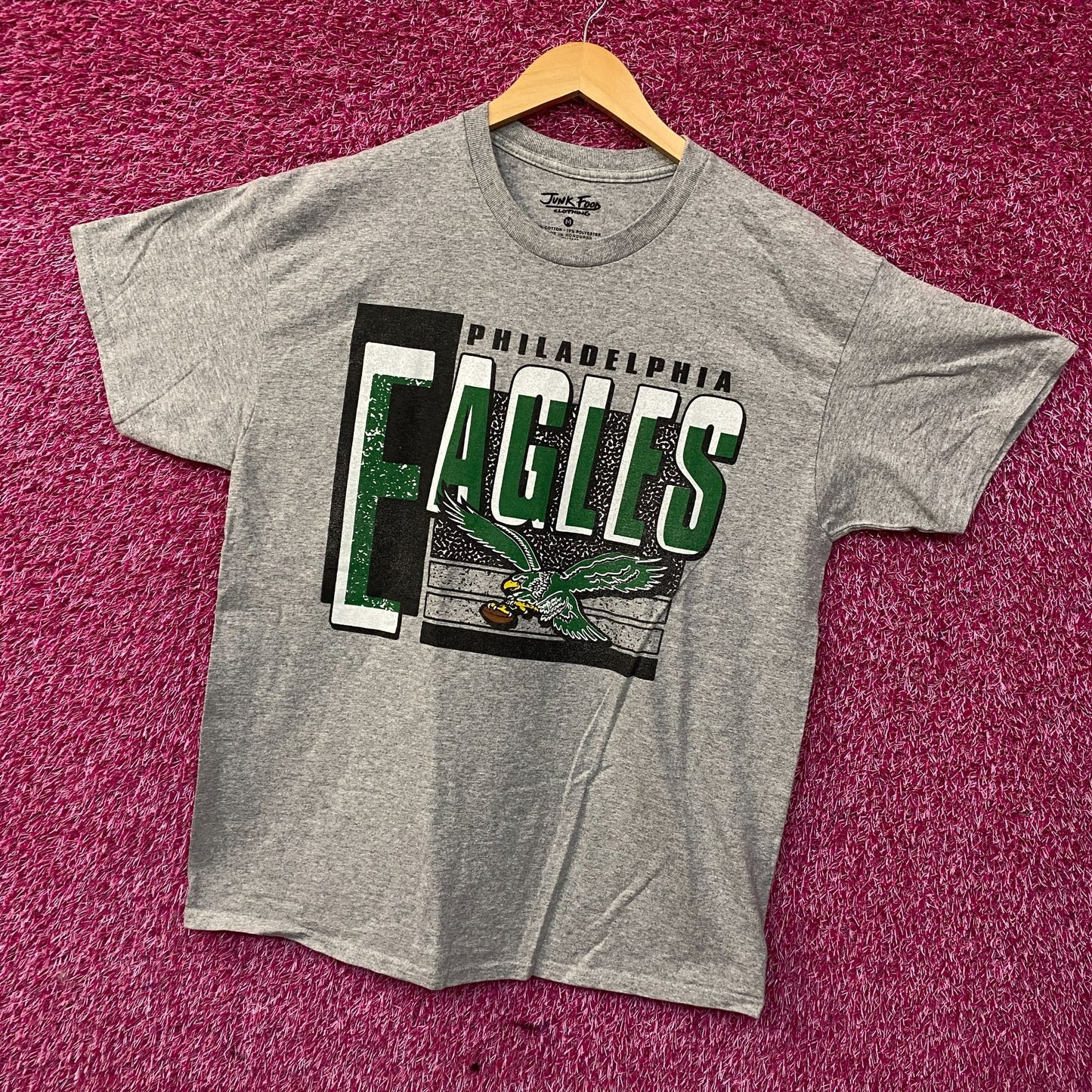 NFL Junk Food Philadelphia Eagles Gray Tshirt size Medium
