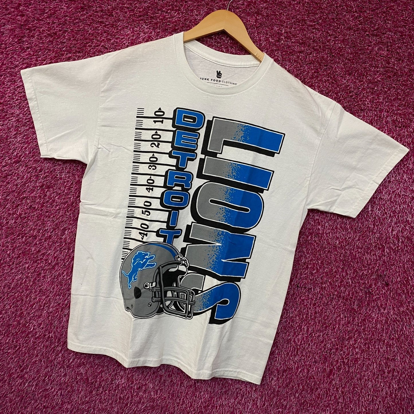 NFL Detroit Lions Yardage Graphic Design T-Shirt Medium