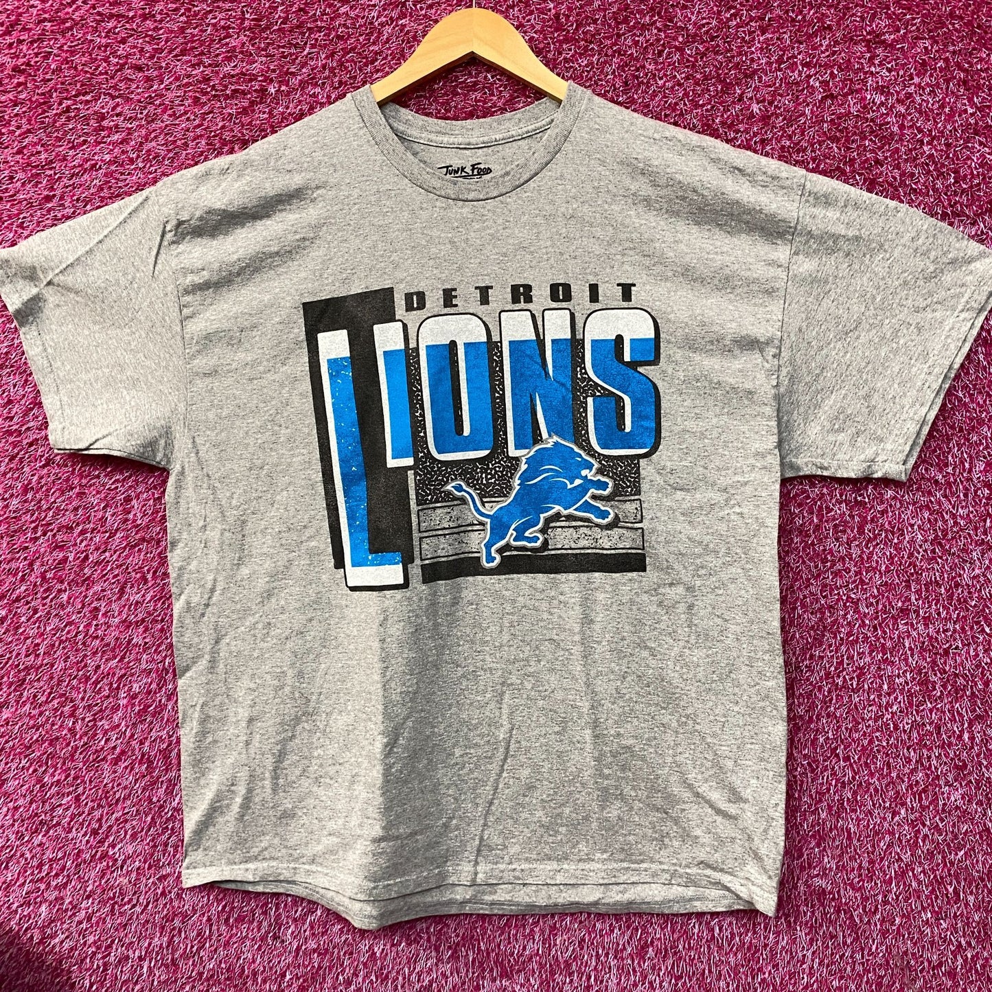 Junk Food Clothing NFL Detroit Lions Complete T-Shirt XL