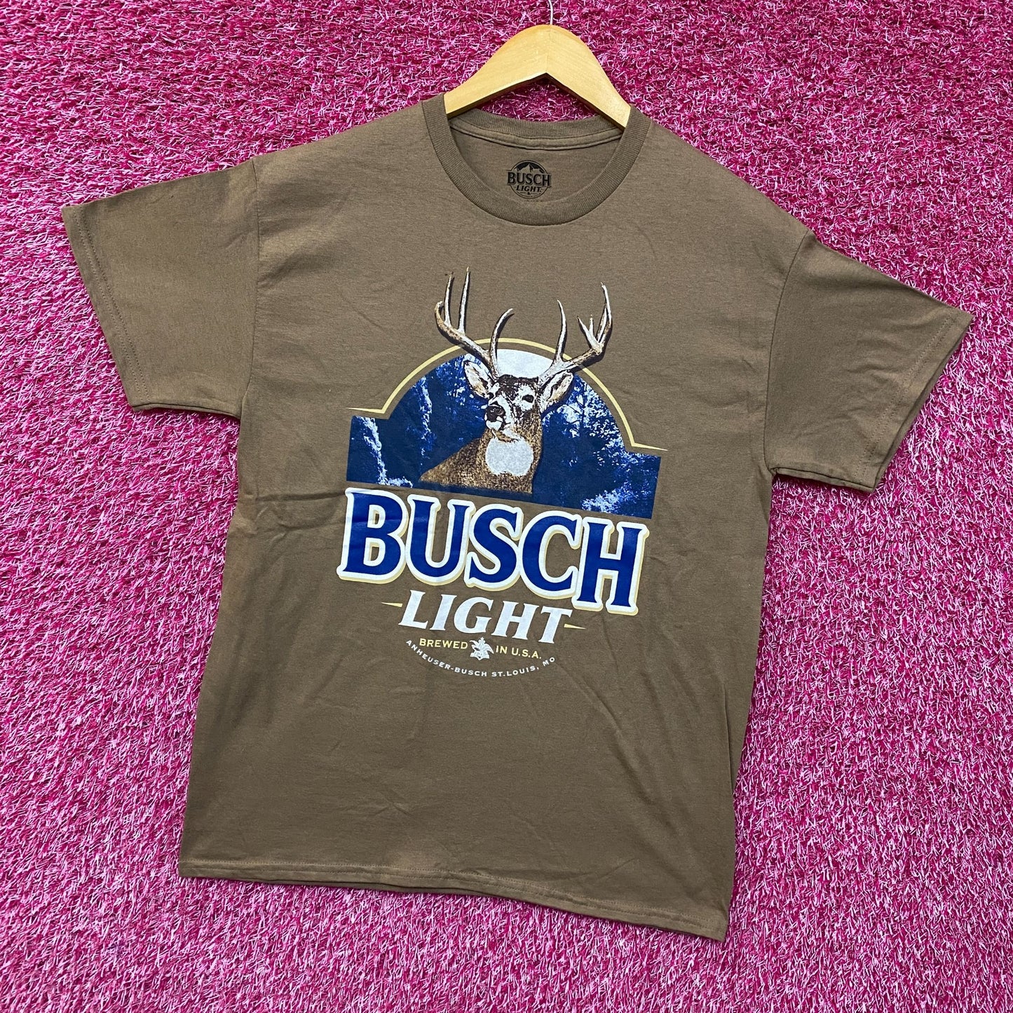 Busch Light Deer Hunting Logo T-Shirt Medium