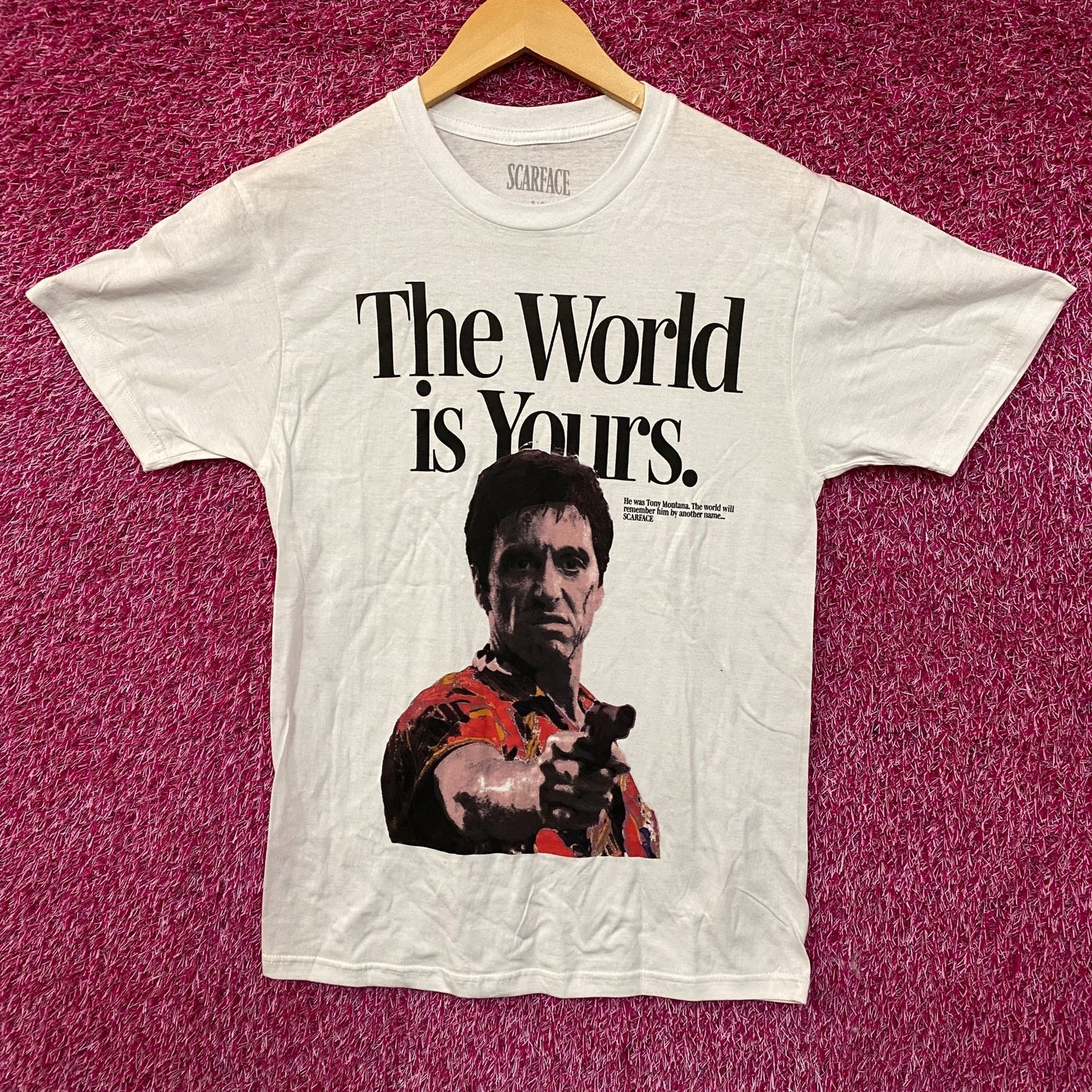 Scarface "The World is Yours" Graphic T-Shirt Small