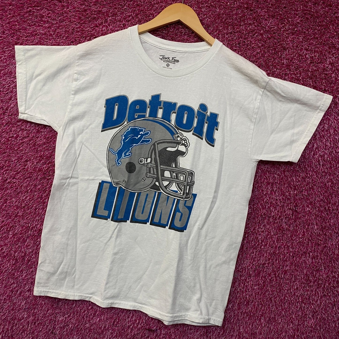 Junk Food Clothing NFL Detroit Lions Throwback Helmet Logo T-Shirt Medium