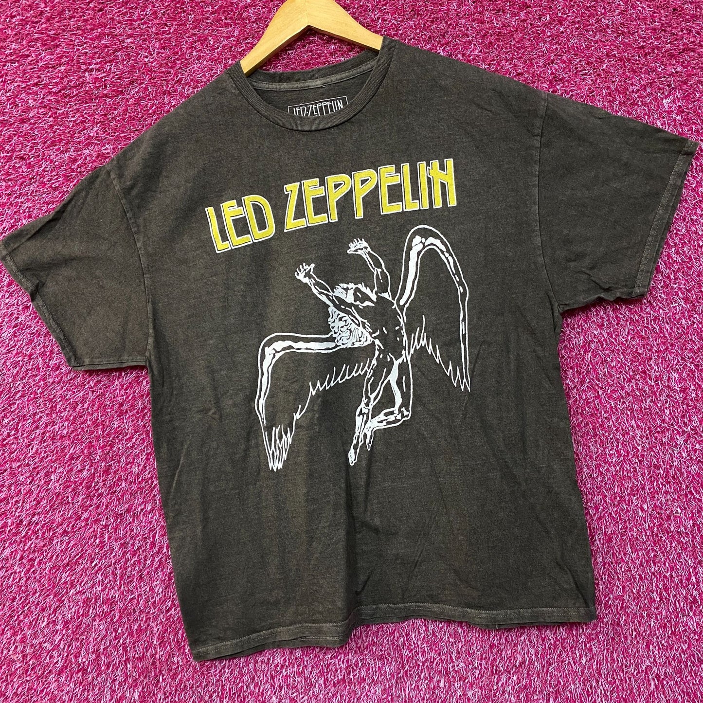 Led Zeppelin Fallen Angel Tshirt size Large