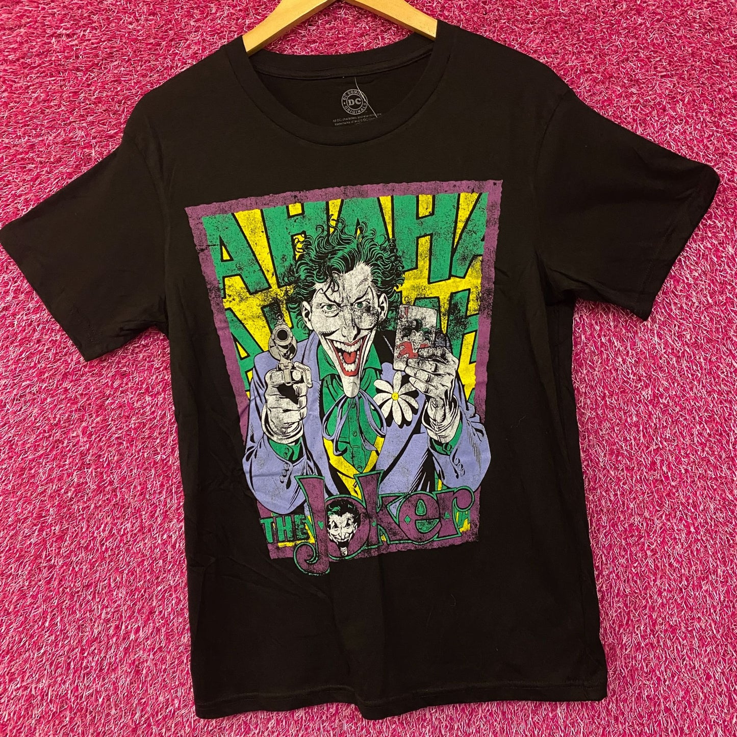 DC Batman The Joker Laughing T Shirt Small