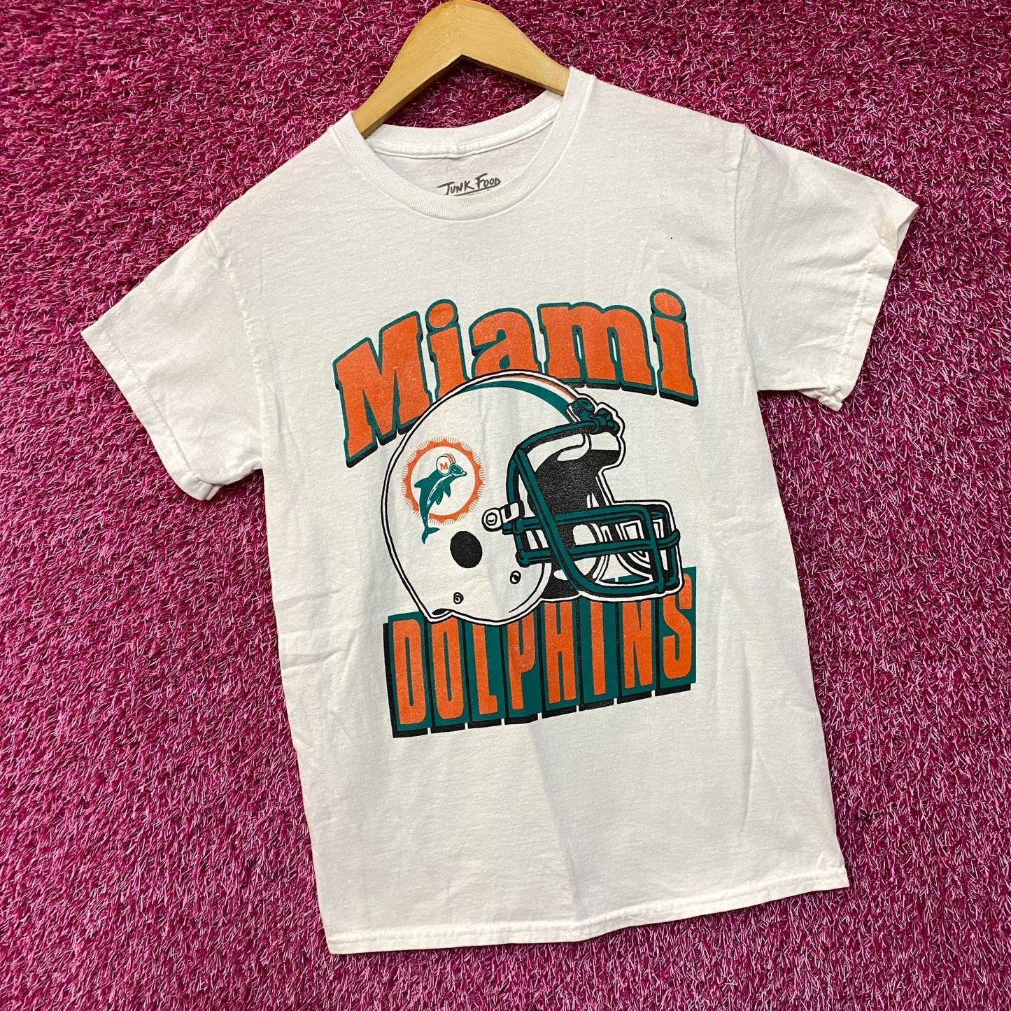 Junk Food NFL Miami Dolphins Throwback Helmet Logo T- Shirt XS