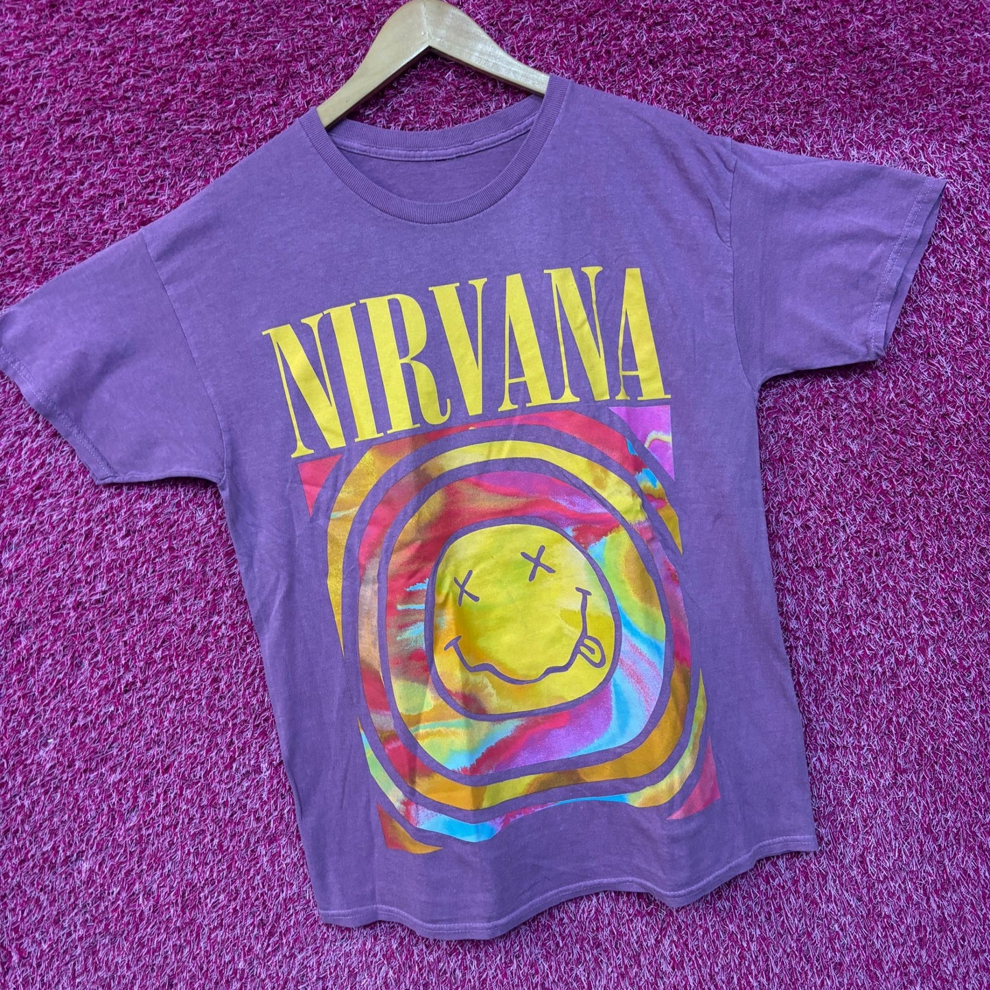 Nirvana Never Mind Smiley Face Purple Tshirt size Large