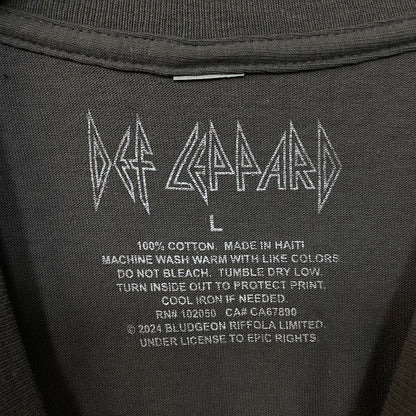 Def Leppard Winged Skull Graphic Rock Band T-shirt Large