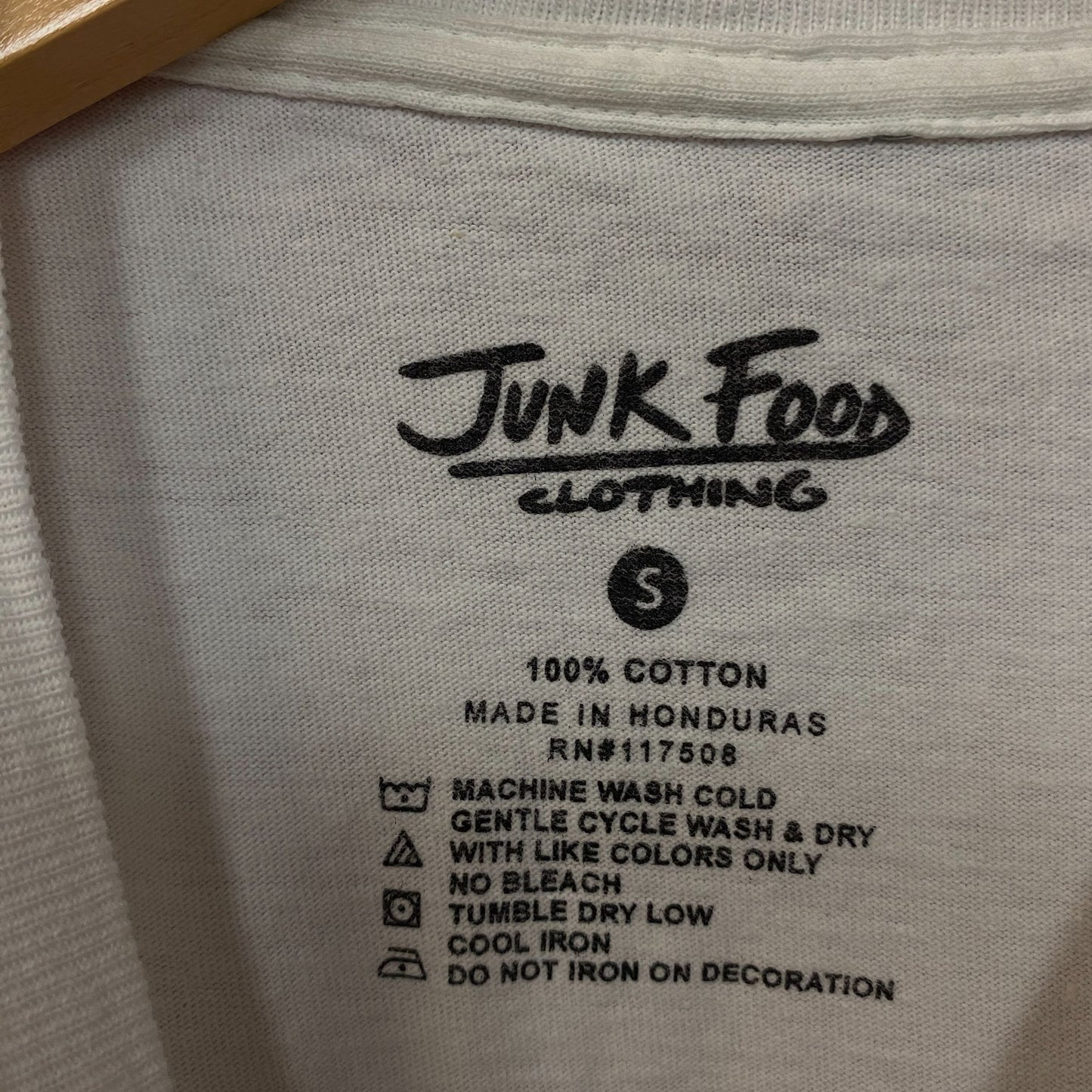 Junk Food Sommer Saint-Tropez Côte d'Azur Crop Tee Small