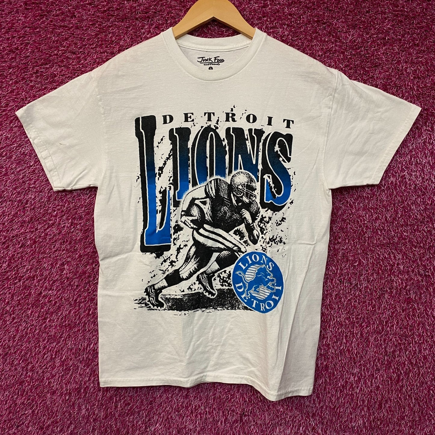 Junk Food Clothing NFL Detroit Lions Rushing Flea Market T-Shirt Small