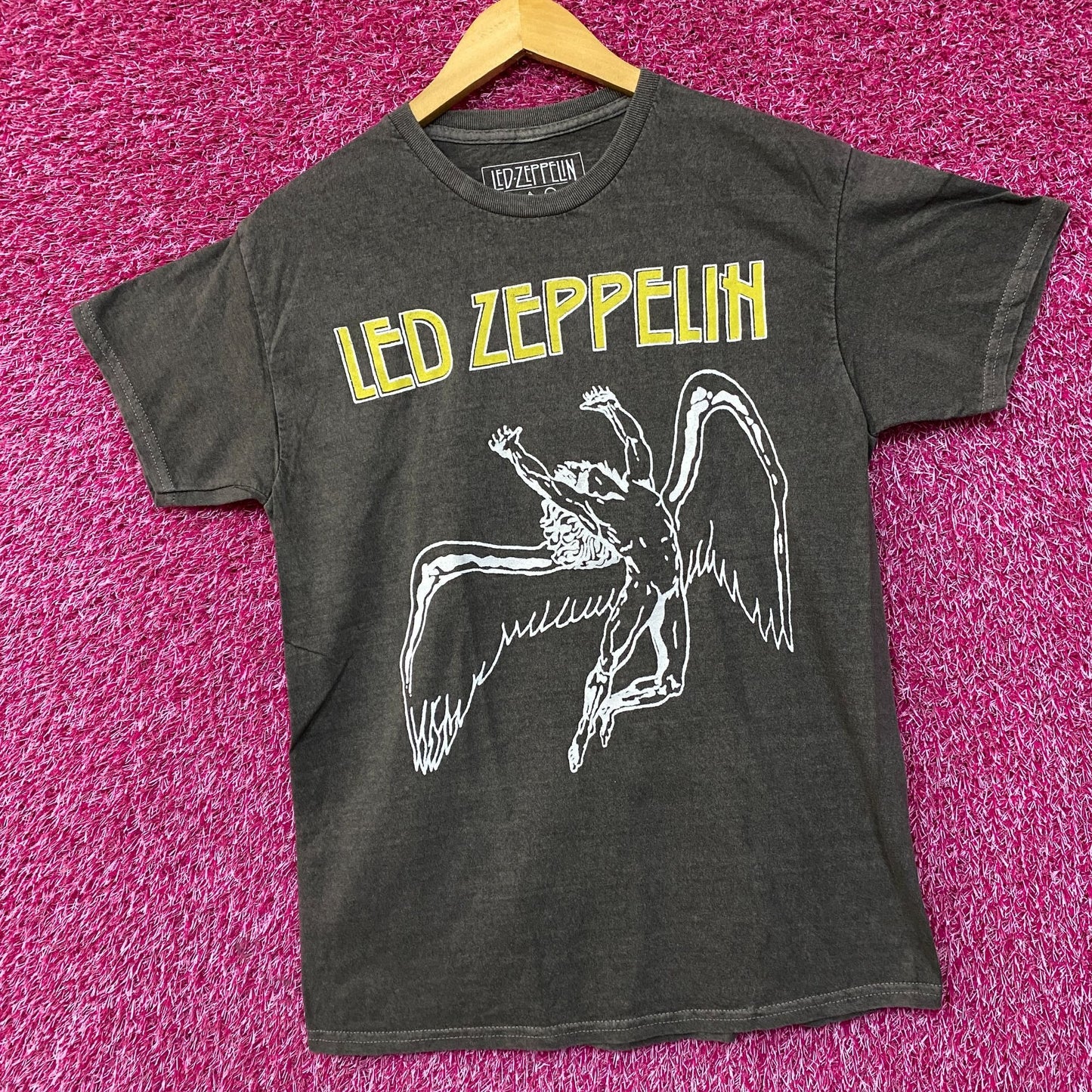 Led Zeppelin Fallen Angel Tshirt size Medium