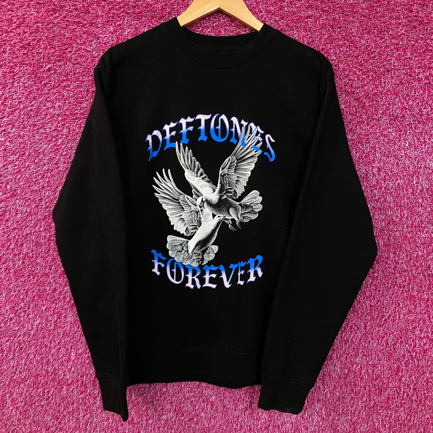 Deftones 2025 North American Tour Doves Graphic Crewneck Sweatshirt Medium