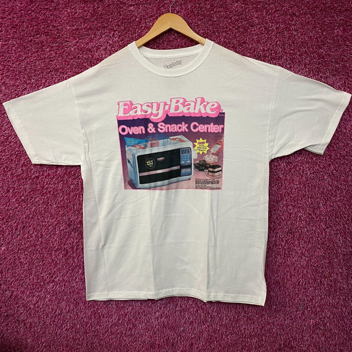 Easy-Bake Oven & Snack Center Box Retro Graphic T-Shirt XL