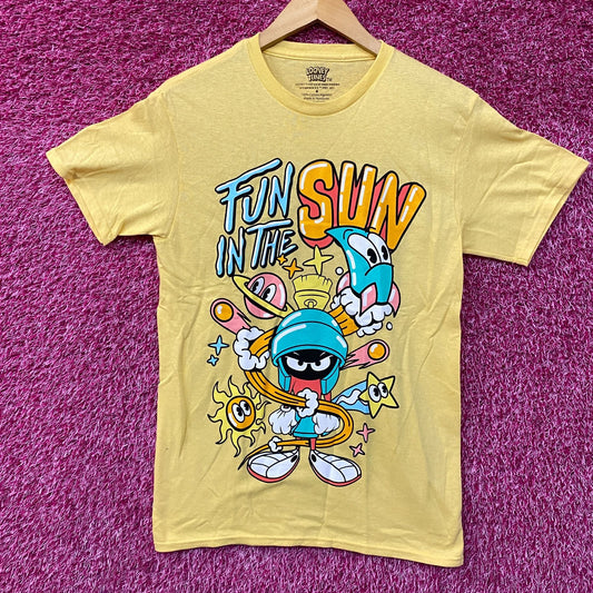 Marvin the Martian Fun in the Sun Looney Tunes T-Shirt Small
