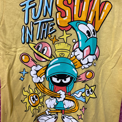 Marvin the Martian Fun in the Sun Looney Tunes T-Shirt Small