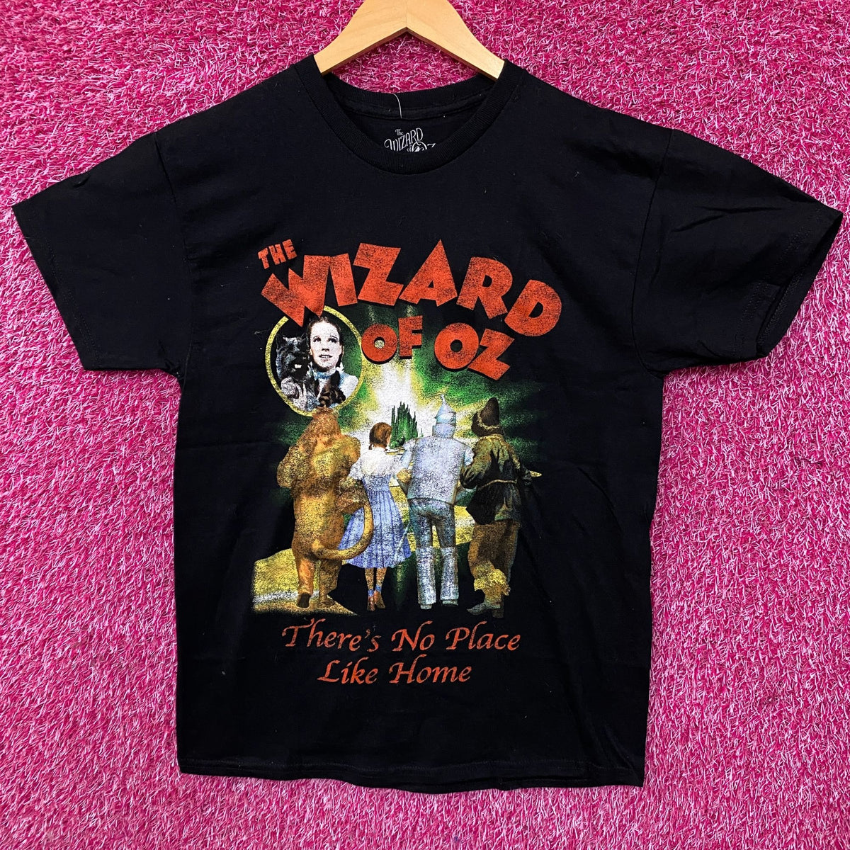 The Wizard of Oz "There's No Place Like Home" Retro Movie T-Shirt Medium