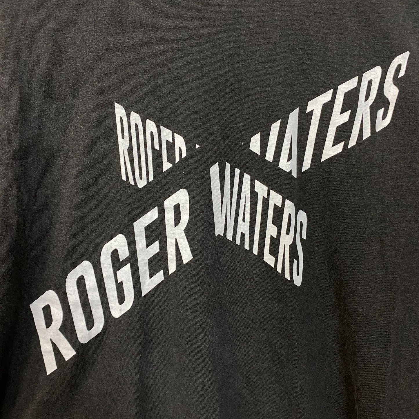 Roger Waters "This Is Not a Drill" Tour Graphic T-Shirt Medium