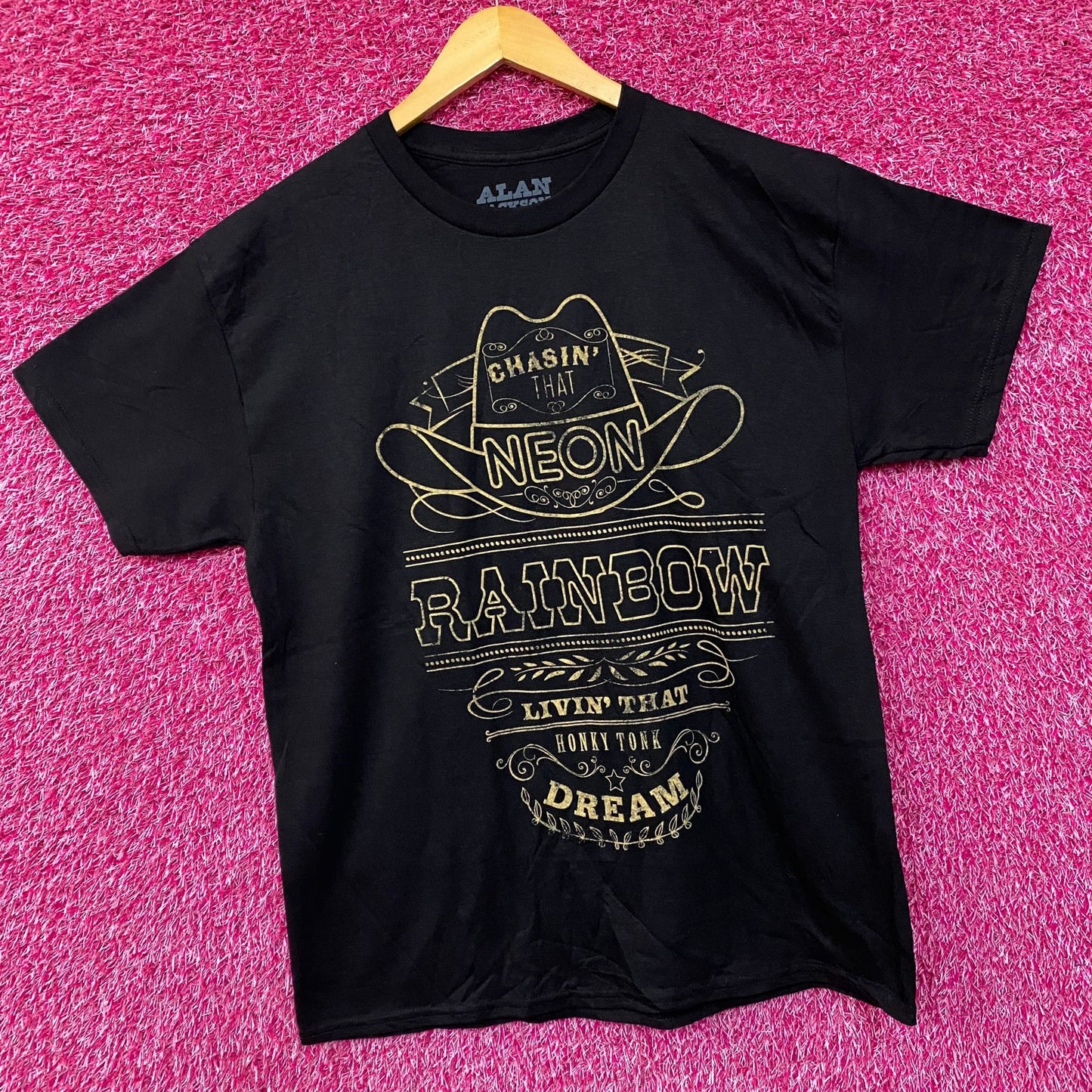 Alan Jackson Chasin That Neon Rainbow Graphic T-Shirt Large