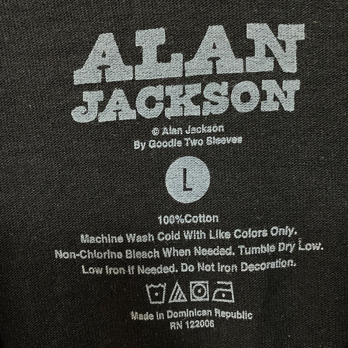 Alan Jackson Chasin That Neon Rainbow Graphic T-Shirt Large