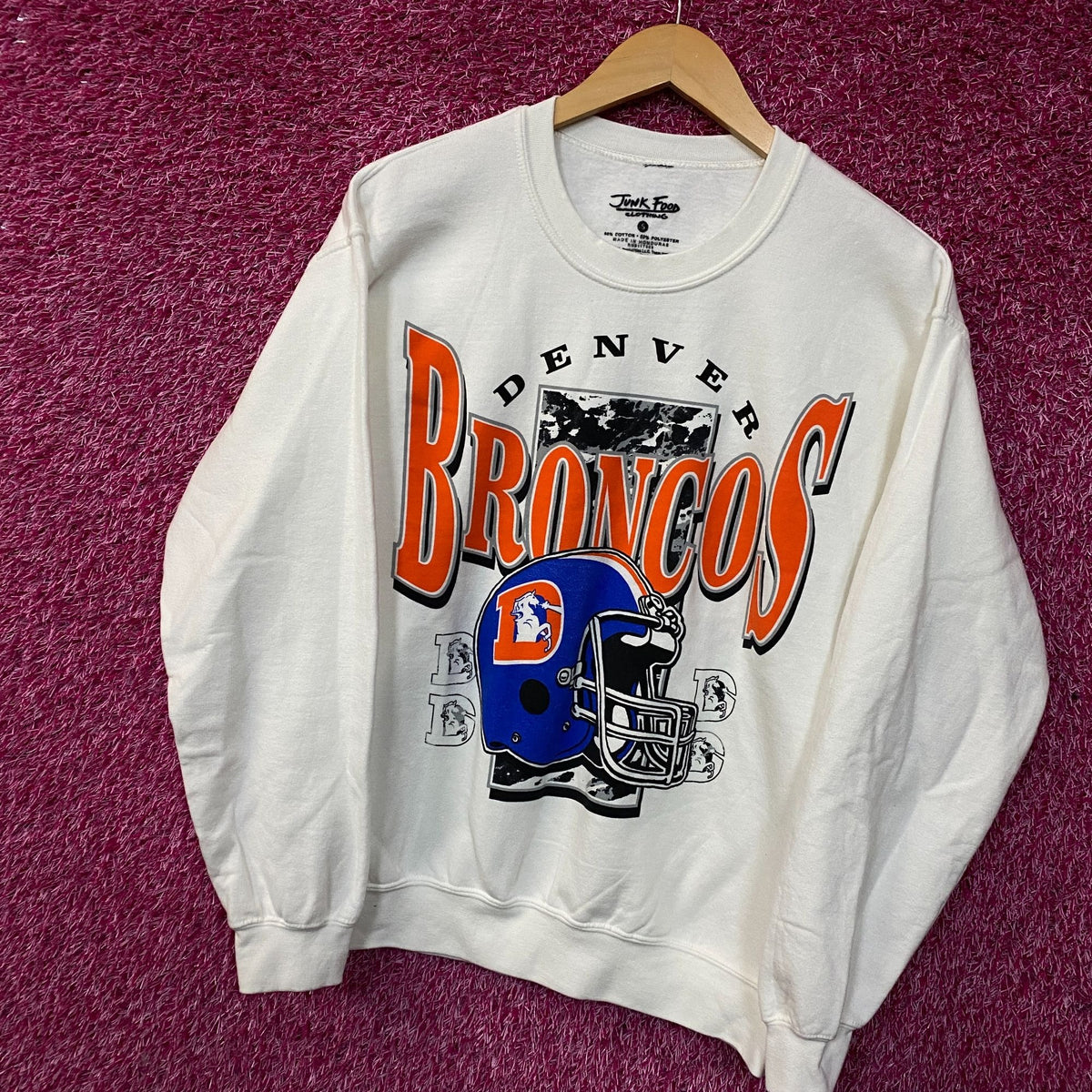 Junk Food Clothing Denver Broncos Conversion Flea Market Crew Fleece Small