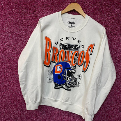 Junk Food Clothing Denver Broncos Conversion Flea Market Crew Fleece Small