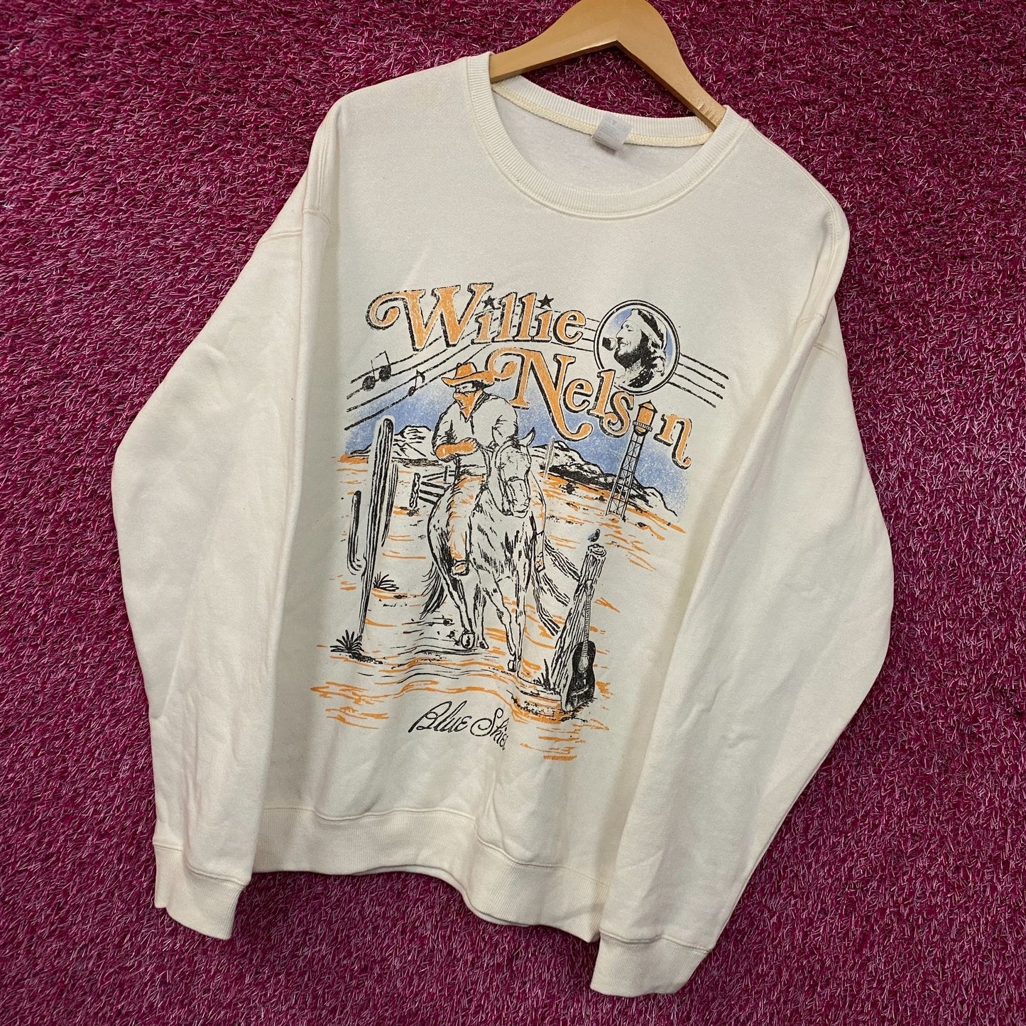 Willie Nelson Blue Skies Graphic Sweatshirt Medium