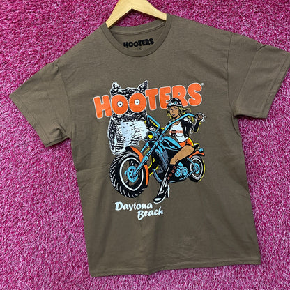 Hooters Daytona Beach Motorcycle Club T-Shirt Medium