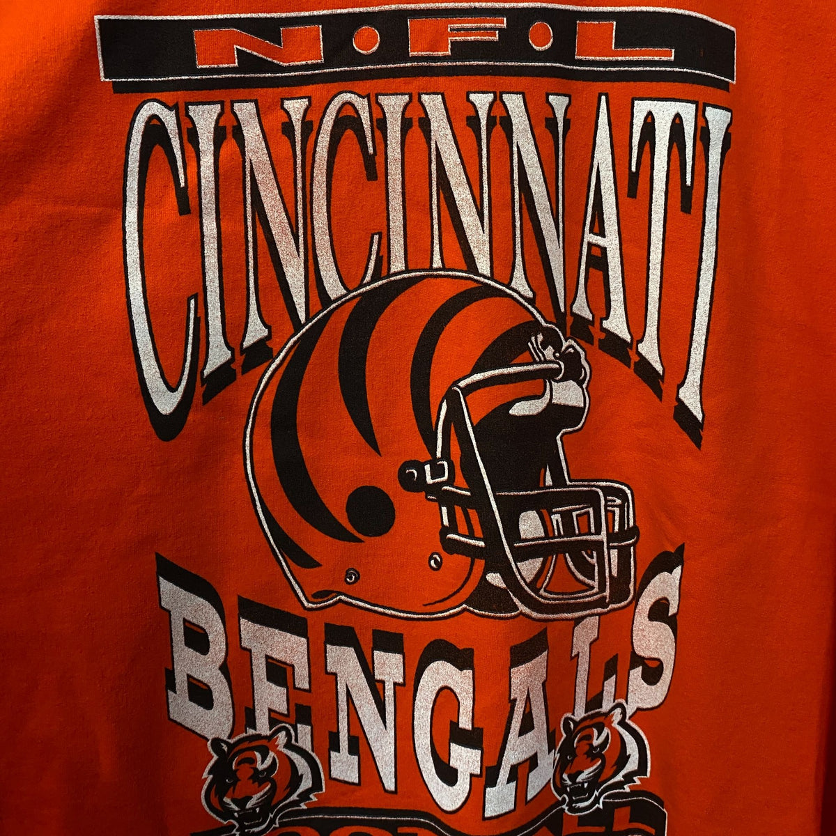 Junk Food Clothing NFL Cincinnati Bengals Helmet Flea Market Crew Fleece Sweatshirt 2XL