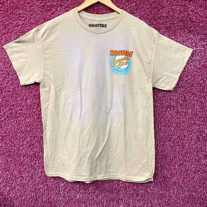 Hooters Country Club Delightfully Tacky Since 83 T-Shirt Large