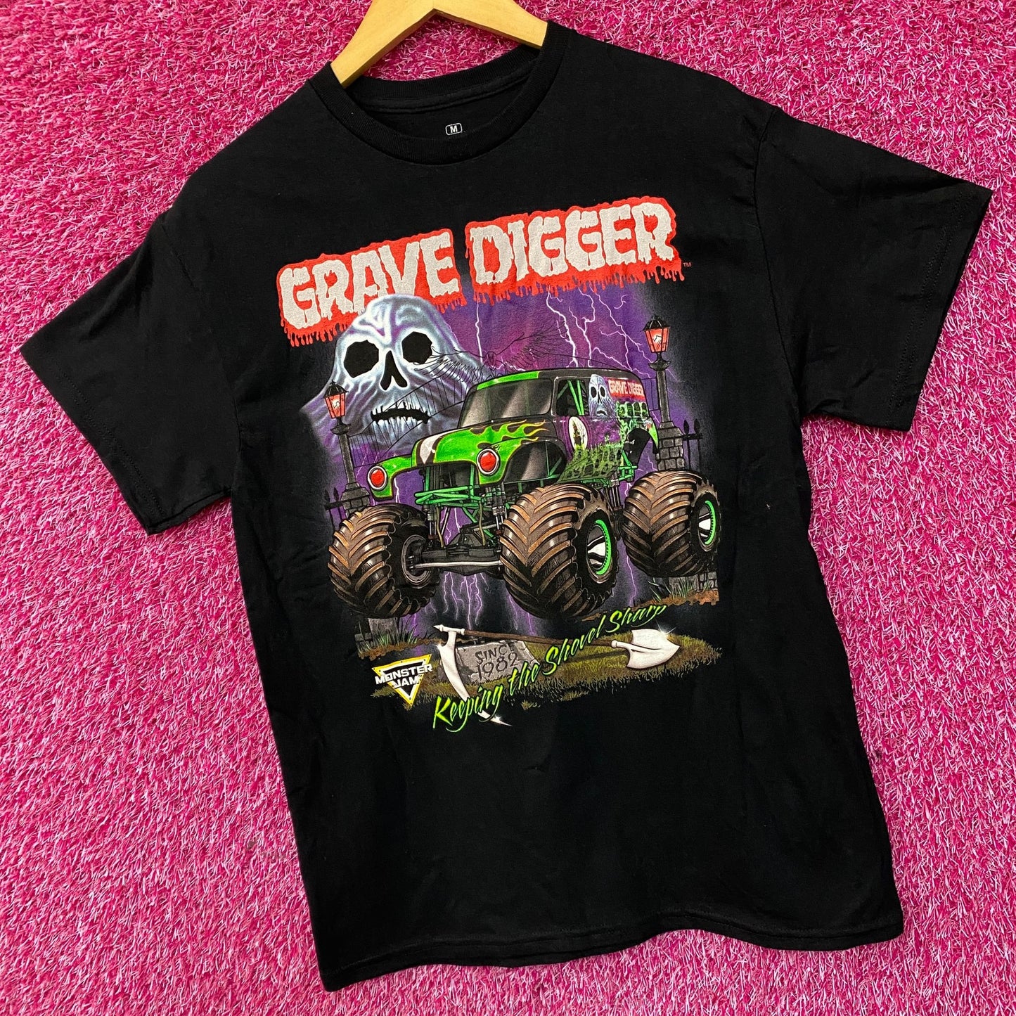 Monster Jam Grave Digger Keeping The Shovel Sharp Graphic T-Shirt Medium