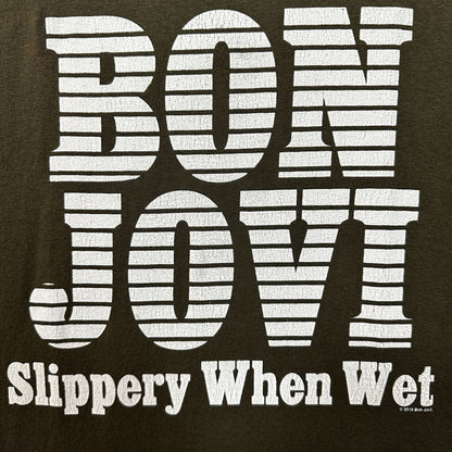 Bon Jovi Slippery When Wet World Tour Tshirt size Medium