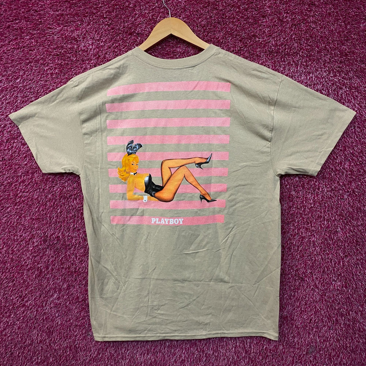 Playboy "Hop To It" Retro Graphic T-Shirt Large