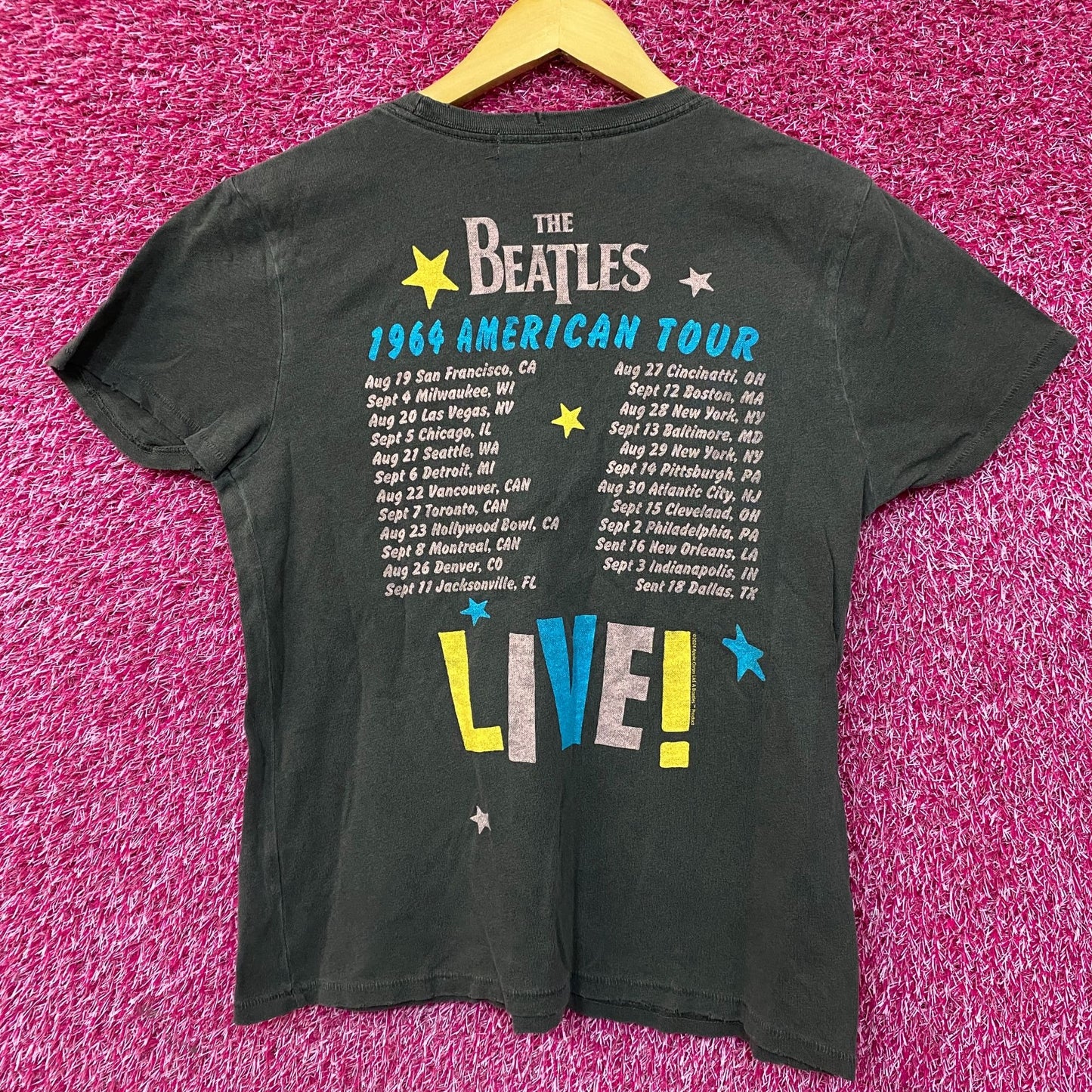 The Beatles Here They Come The Fabulous Beatles Retro Style T-Shirt Small